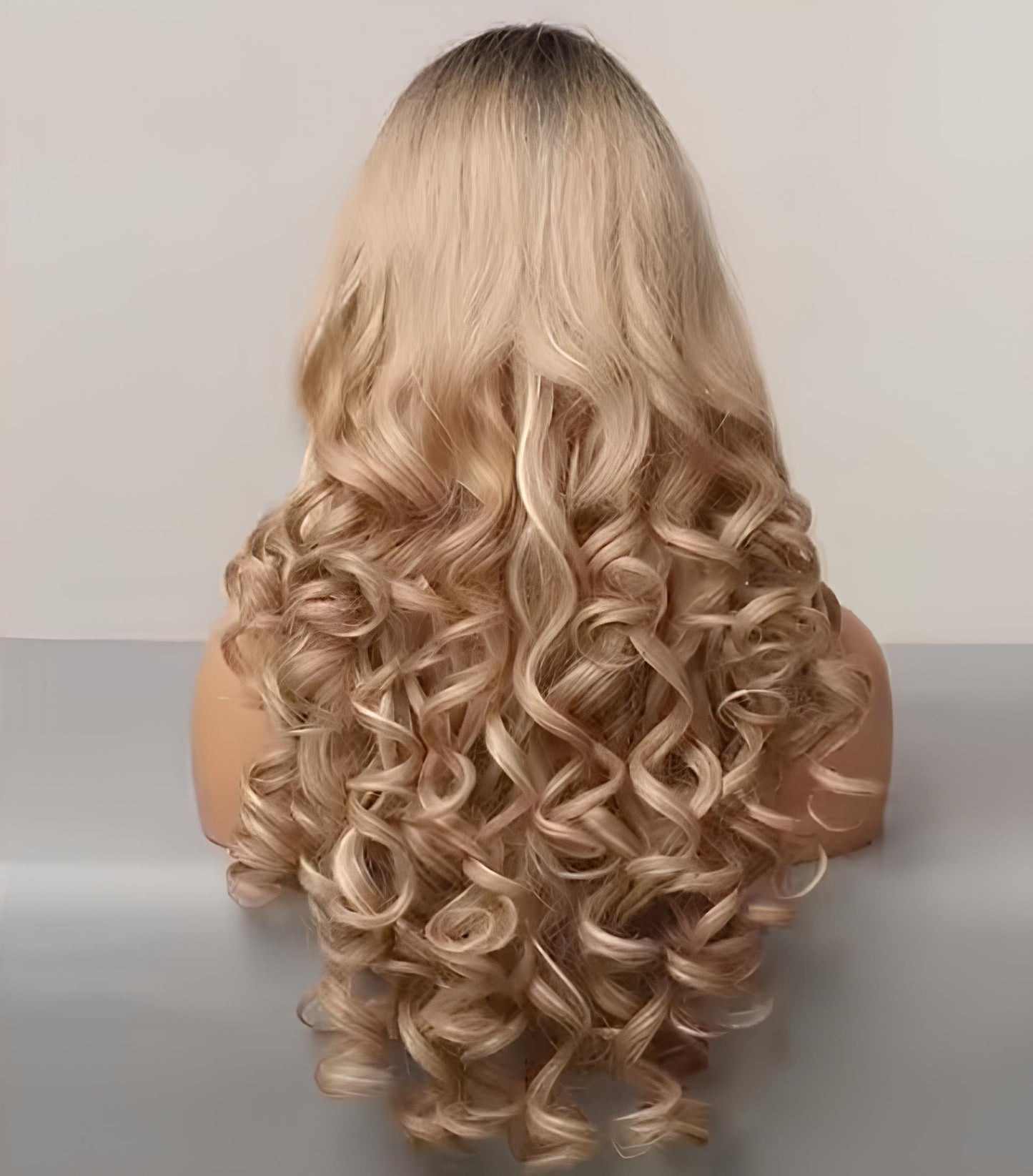 Wig Longa Luiza Fibra Premium